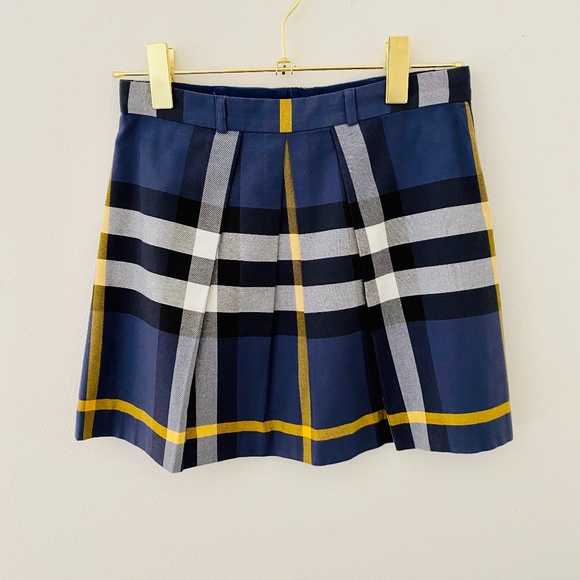 BURBERRY Other - BURBERRY Navy Check Skirt